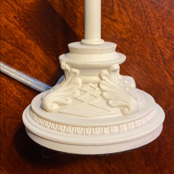 Little Light Purple/White Lamp, w Darling Design - Picture 3 of 9